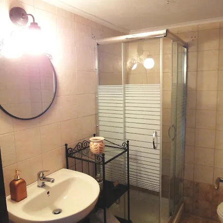 Apartment Nikos *